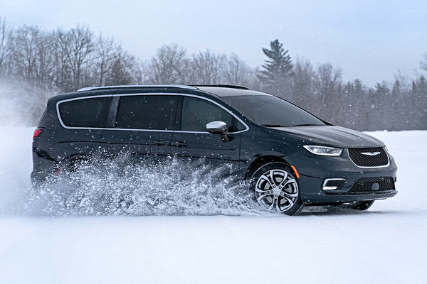 2026 Chrysler Pacifica in Windsor, ON