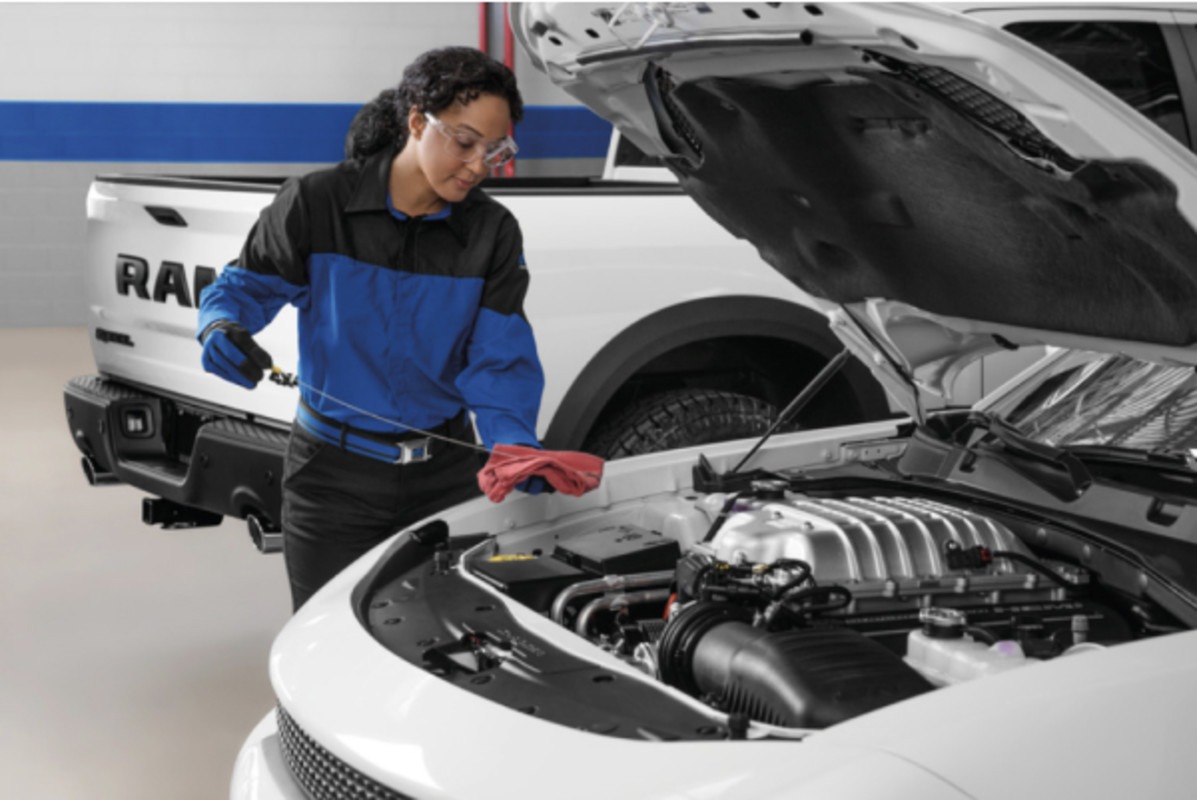 Service for Stellantis Vehicles